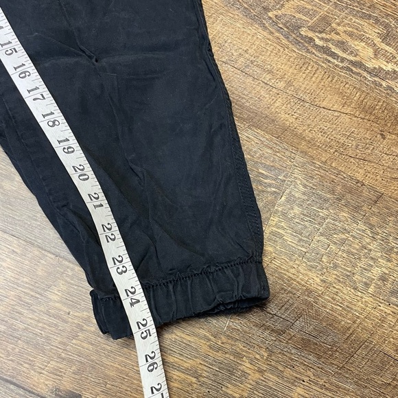 American Eagle Lyocell Baggy Jogger Cargo Pants High Rise Womens Small Black - Picture 9 of 10